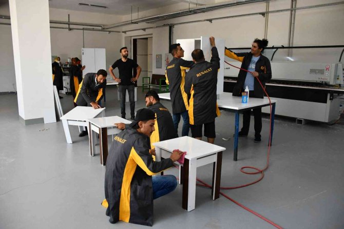 ASGEM’de elektrik ve mobilya kursu açıldı