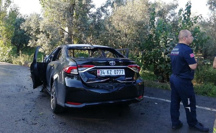 Bursa'da alev alan aracın Kazakistanlı sürücüsü öldü