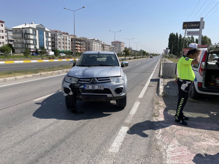 Kamyonetin çarptığı temizlik işçisi öldü