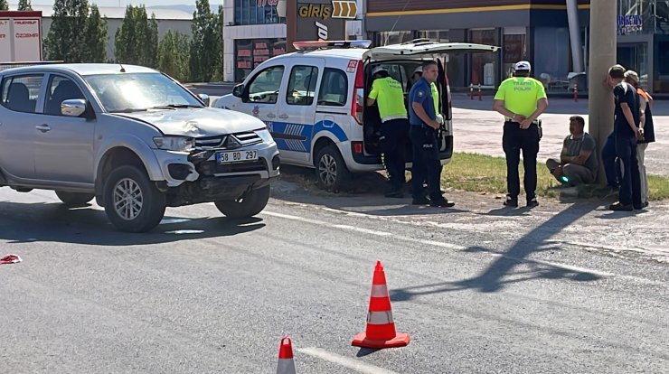 Kamyonetin çarptığı temizlik işçisi öldü