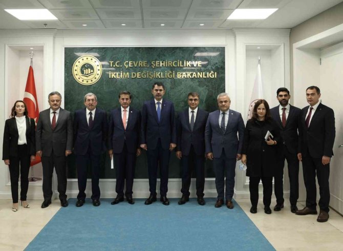 Karabük heyetinden Bakan Kurum’a ziyaret