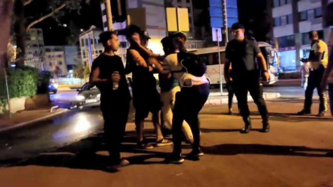 Kazaya karışan ehliyetsiz sürücü sinir krizi geçirdi