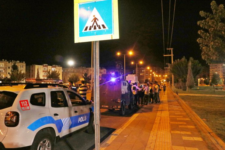 Küçük Ayaz, yolun karşısına geçmeye çalışırken öldü