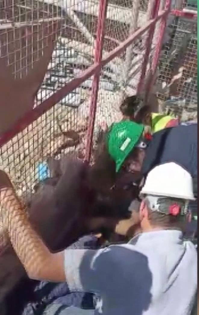 Tuzla'da inşaat işçisi 5'inci kattan düşerek hayatını kaybetti: Ailesi ölümü şüpheli buldu