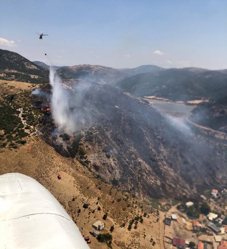 Çanakkale'de makilik yangını, ormana sıçradı