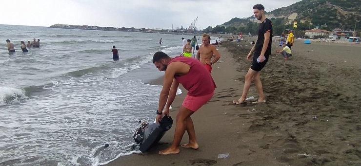 Denizde mayın sandıkları cisim televizyon çıktı