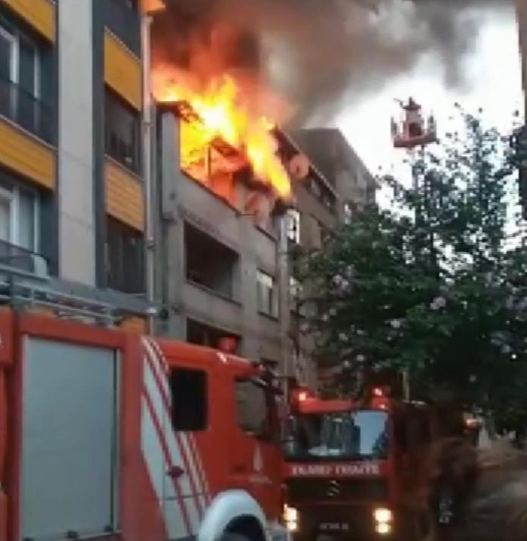 Metruk bina alev alev yandı