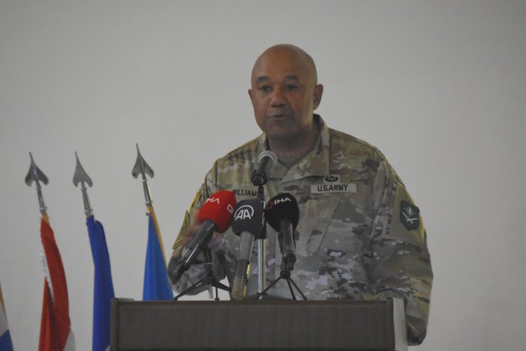 NATO Müttefik Kara Komutanlığı'nda devir-teslim töreni yapıldı