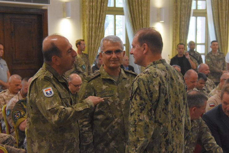 NATO Müttefik Kara Komutanlığı'nda devir-teslim töreni yapıldı