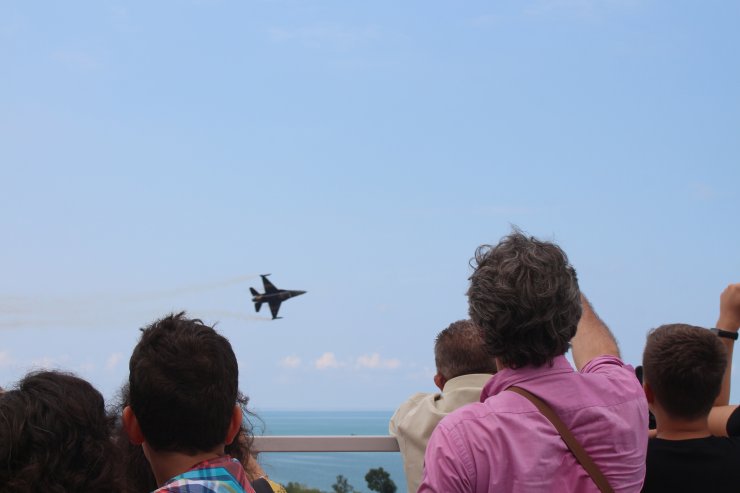 Rize'de SOLOTÜRK heyecanı