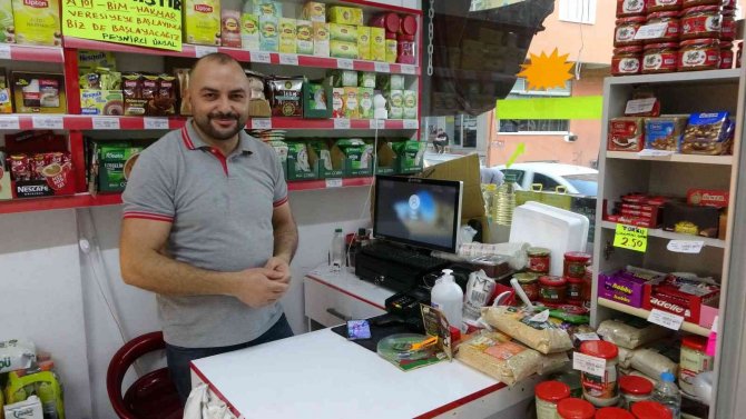 Tırnakçılık yaparak kaşla göz arasında para çaldılar
