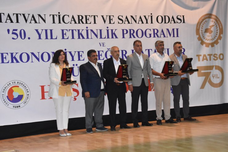 TOBB Başkanı Hisarcıklıoğlu: Zengin olmanın yolu ticaret ve sanayiden geçer
