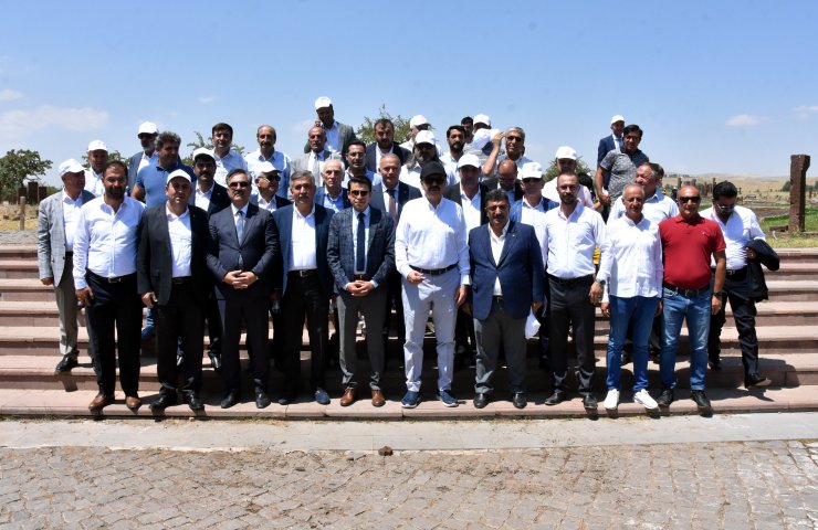 TOBB Başkanı Hisarcıklıoğlu: Zengin olmanın yolu ticaret ve sanayiden geçer