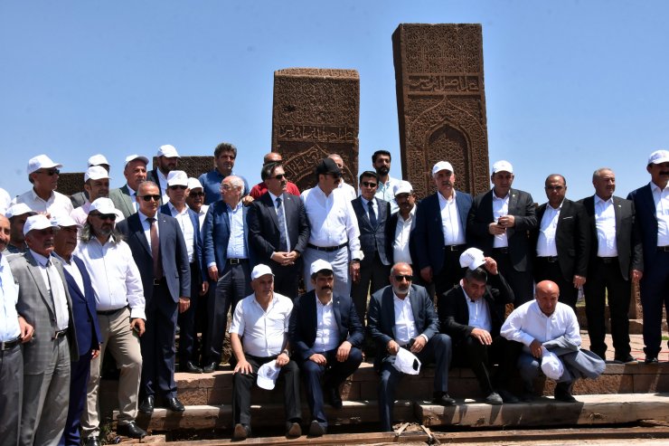 TOBB Başkanı Hisarcıklıoğlu: Zengin olmanın yolu ticaret ve sanayiden geçer