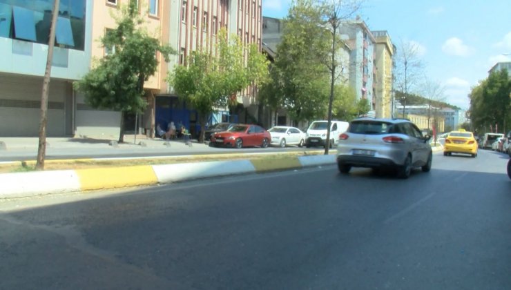 Trafik kazası sonrası tekmeli yumruklu kavga kamerada