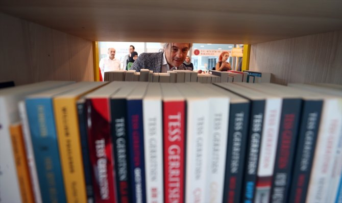 YHT Garı'nda kütüphane açıldı