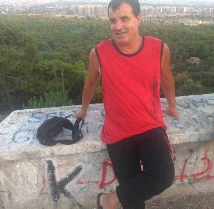 Yalnız yaşadığı evinde ölü bulundu