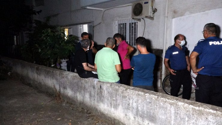 Yalnız yaşadığı evinde ölü bulundu