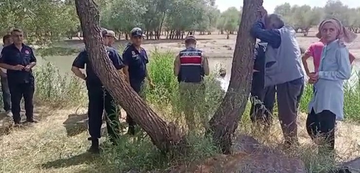 Aras Nehri'nde çocuğunu kurtarıp, kendisi boğuldu