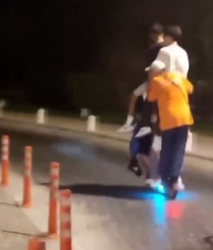 Elektrikli scootera 6 kişi bindiler
