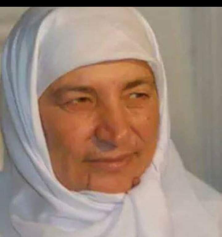 Evine gittiği akrabasını 34 yerinden bıçaklayıp bilezik ve parasını gasbetti