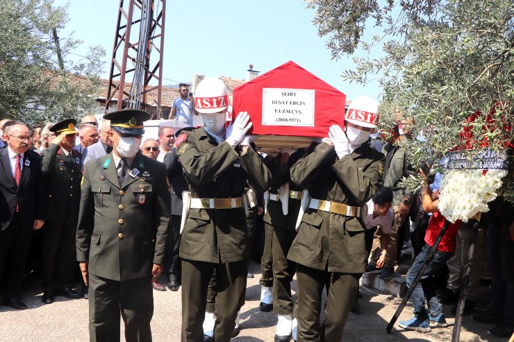 Şehit Uzman Çavuş Ergin, Manisa'da son yolculuğa uğurlandı