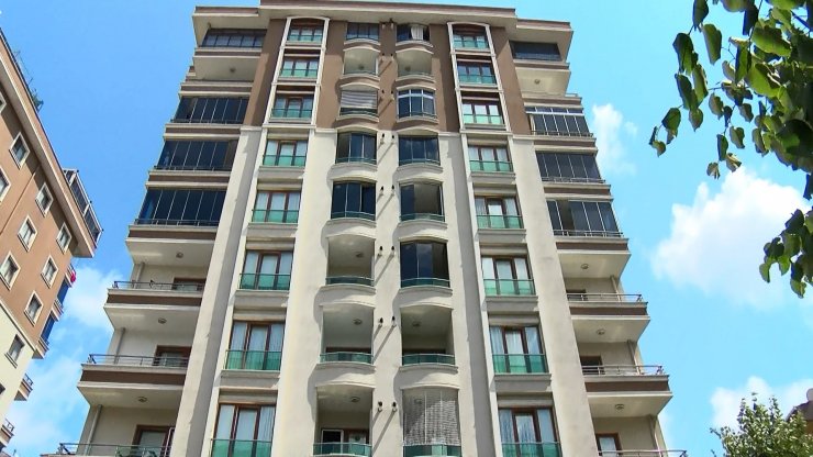 8'inci kattan düşen 2 yaşındaki çocuk hayatını kaybetti