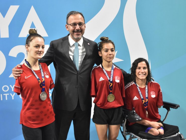 Bakan Kasapoğlu: Spor kucaklama demek