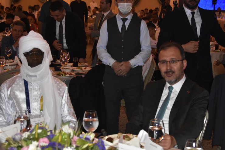 Bakan Kasapoğlu: Spor kucaklama demek