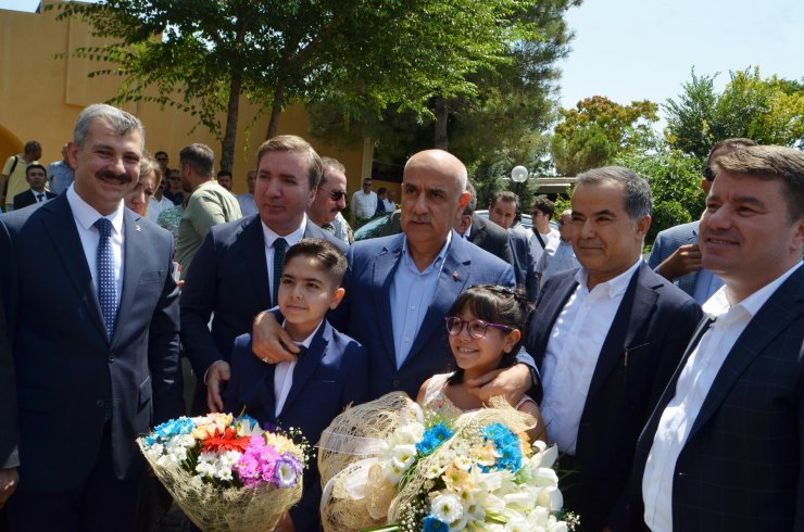 Bakan Kirişci: Marketlerimizde bir ürünün kıtlığı yaşanmadı