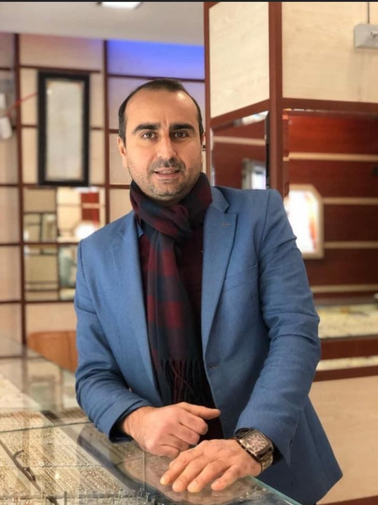 Oğlunun intiharına dayanamayan baba intihar etti