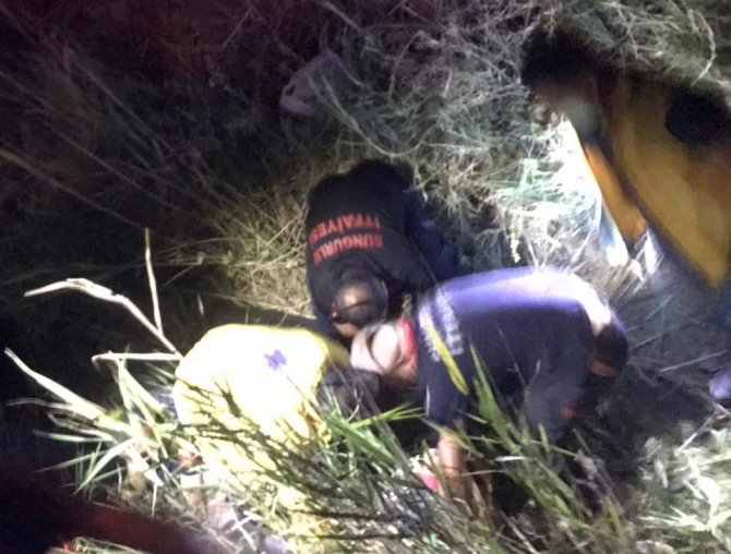 Otomobil ticari araca çarptı: 3’ü çocuk 5 yaralı