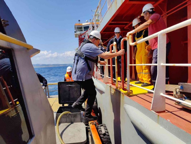 Tahıl sevkiyatı için Müşterek Koordinasyon Merkezine gelen 3 gemide denetimler tamamlandı