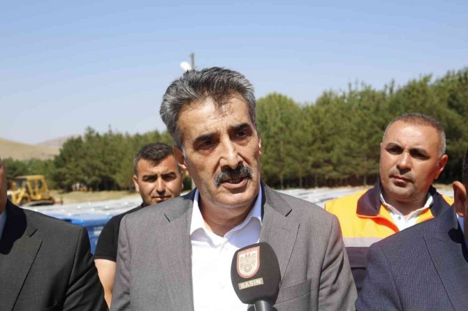 235 adet çöp konteyneri alındı