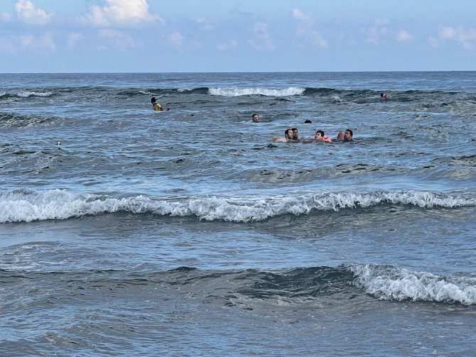 54 günde bin 446 kişi boğulmaktan son anda kurtarıldı