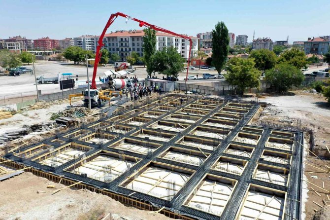 Karatay’da yeni tesis! Çimenlik Kapalı Spor Merkezi’nin temeli atıldı