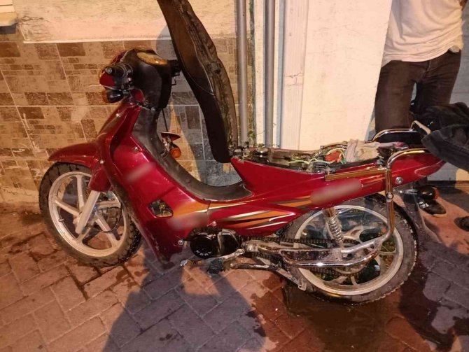 Plakasız motosiklet çalıntı çıktı