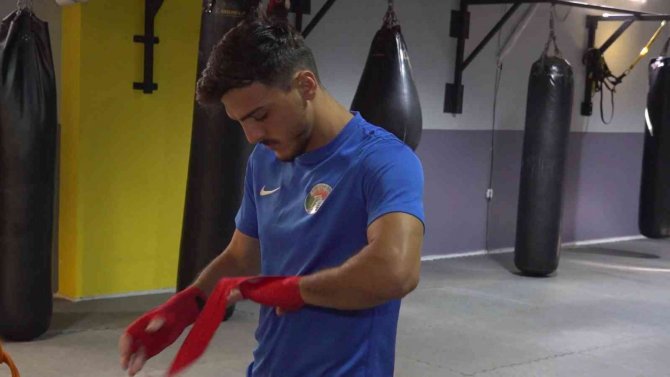 Arkadaşları denize giderken o İslami Dayanışma Oyunları’na hazırlandı