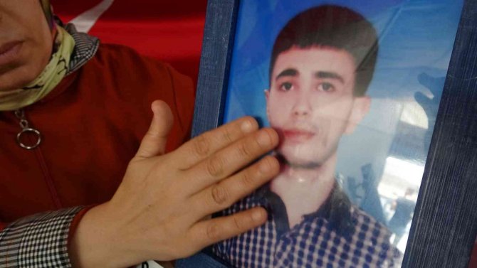 Diyarbakırlı annelerin direnişi bin 71 gündür sürüyor