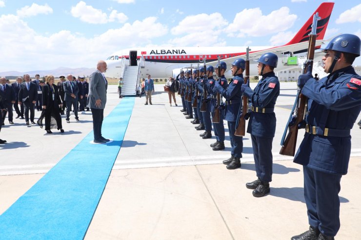 Filistin ve Arnavutluk başbakanları Konya'da