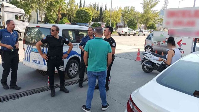 Genç kadın sokak ortasında yumruklu saldırıya uğradı