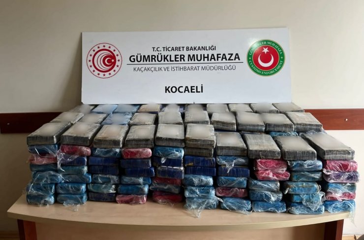 Gümrük Muhafaza ekiplerinden Kocaeli ve Edirne'de operasyon: 473 kilo uyuşturucu madde ele geçirildi