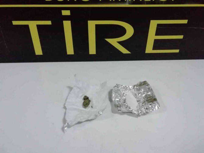 İzmir’de polisten uyuşturucu tacirlerine yönelik 4 ayrı operasyon