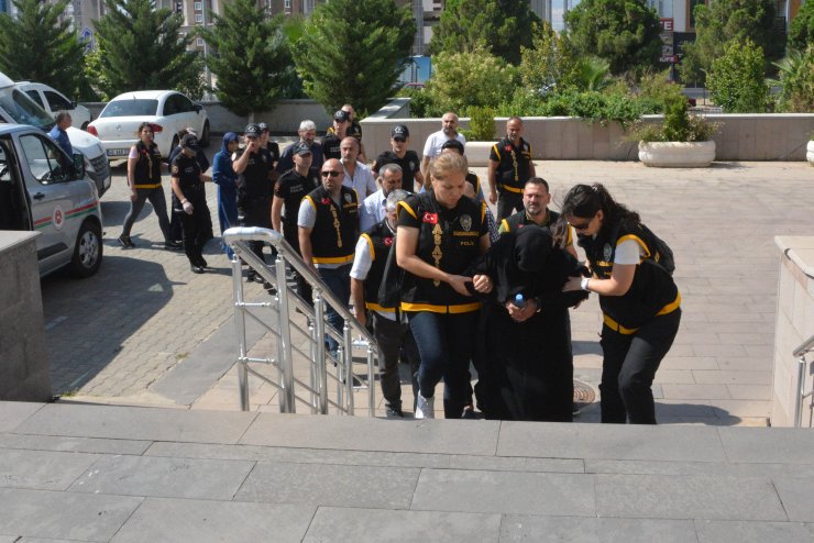 Kocasını ve kızını öldürüp üst üste gömen kadın adliyeye sevk edildi