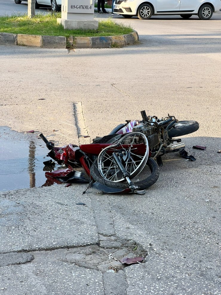 Motosikletli Fatih'in öldüğü kaza kamerada