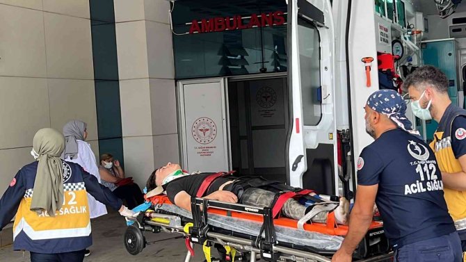 Patpat uçuruma uçtu: 4 yaralı