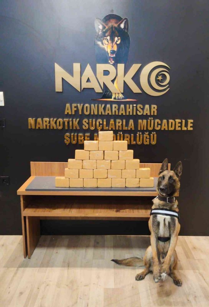 Polis 13 kilo 800 gram eroinle Afyon’un rekorunu kırdı