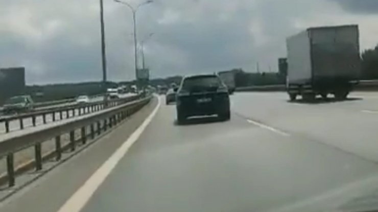 Ücretli otoyolda katlanır plaka kurnazlığı