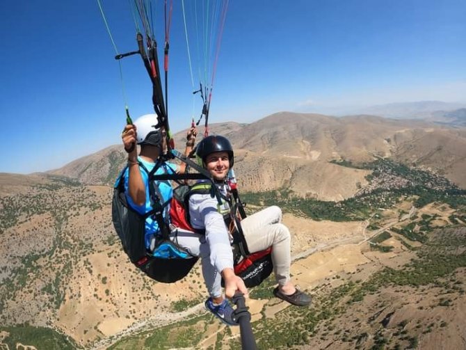 Yahyalı’da yamaç paraşütü deneme uçuşu gerçekleştirildi