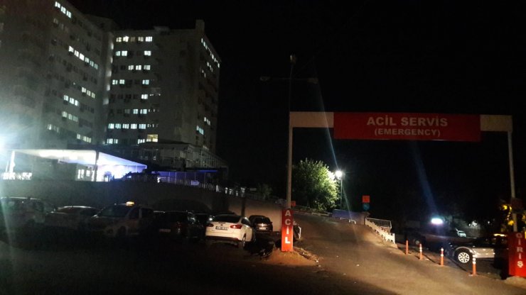 Akrabaların taşlı, sopalı arazi kavgası; 5 yaralı